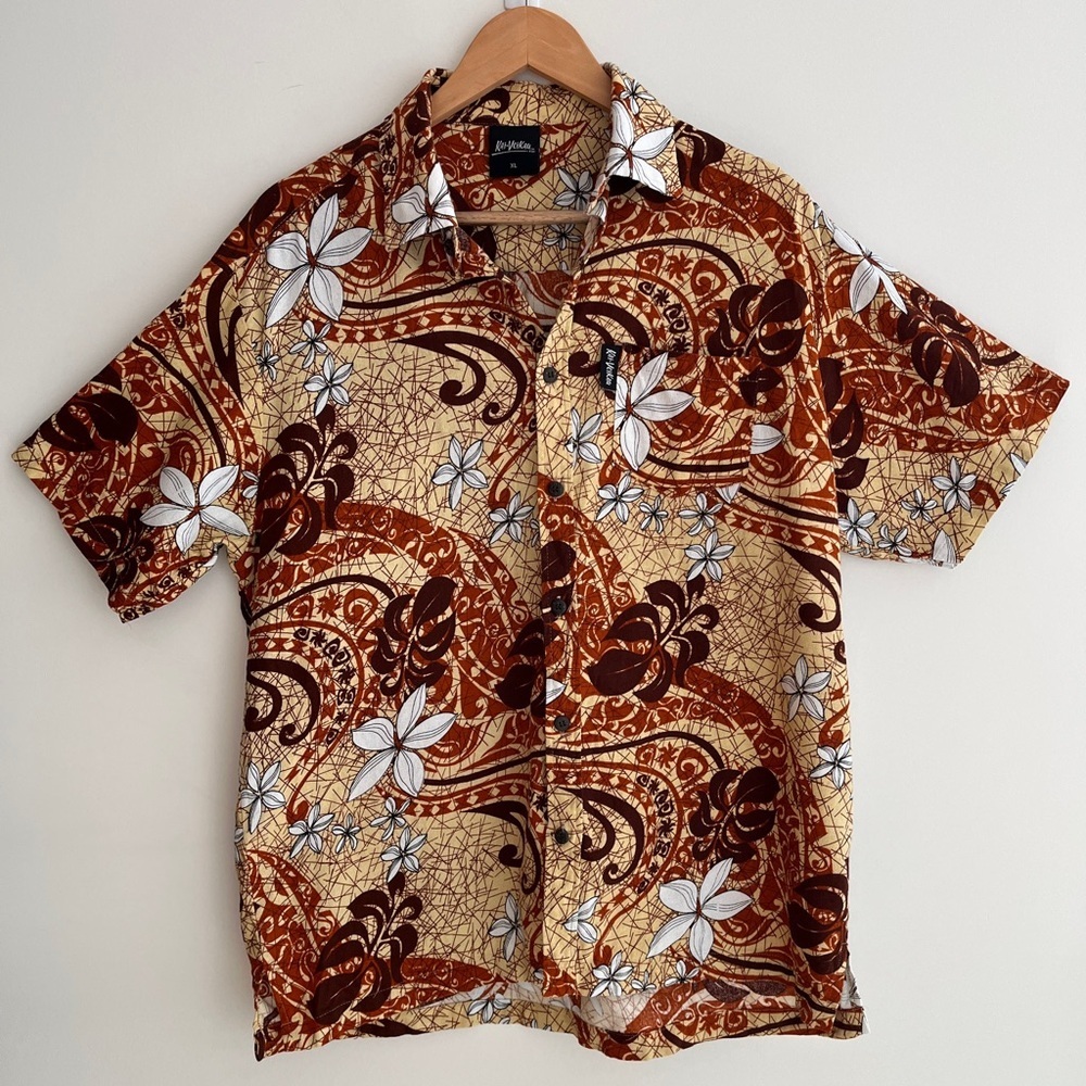 KAI-VEIKAU Short Sleeve Button Front Shirt Made Fiji Tropical Print Resortwear